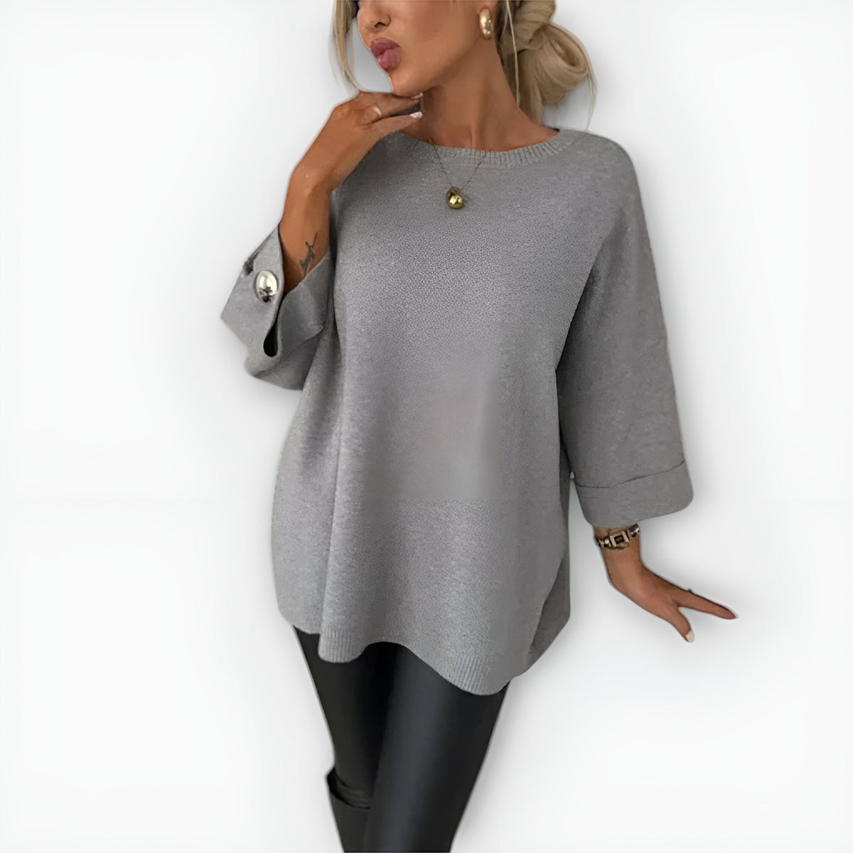 HAILEY – OVERSIZED BUTTON-CUFF SWEATER