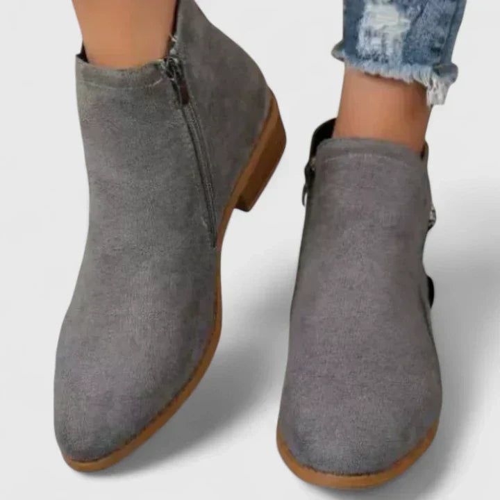 KELLY – EVERYDAY CHIC ANKLE BOOTS
