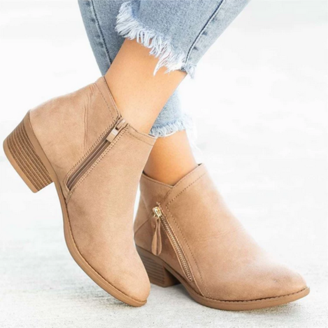 KELLY – EVERYDAY CHIC ANKLE BOOTS