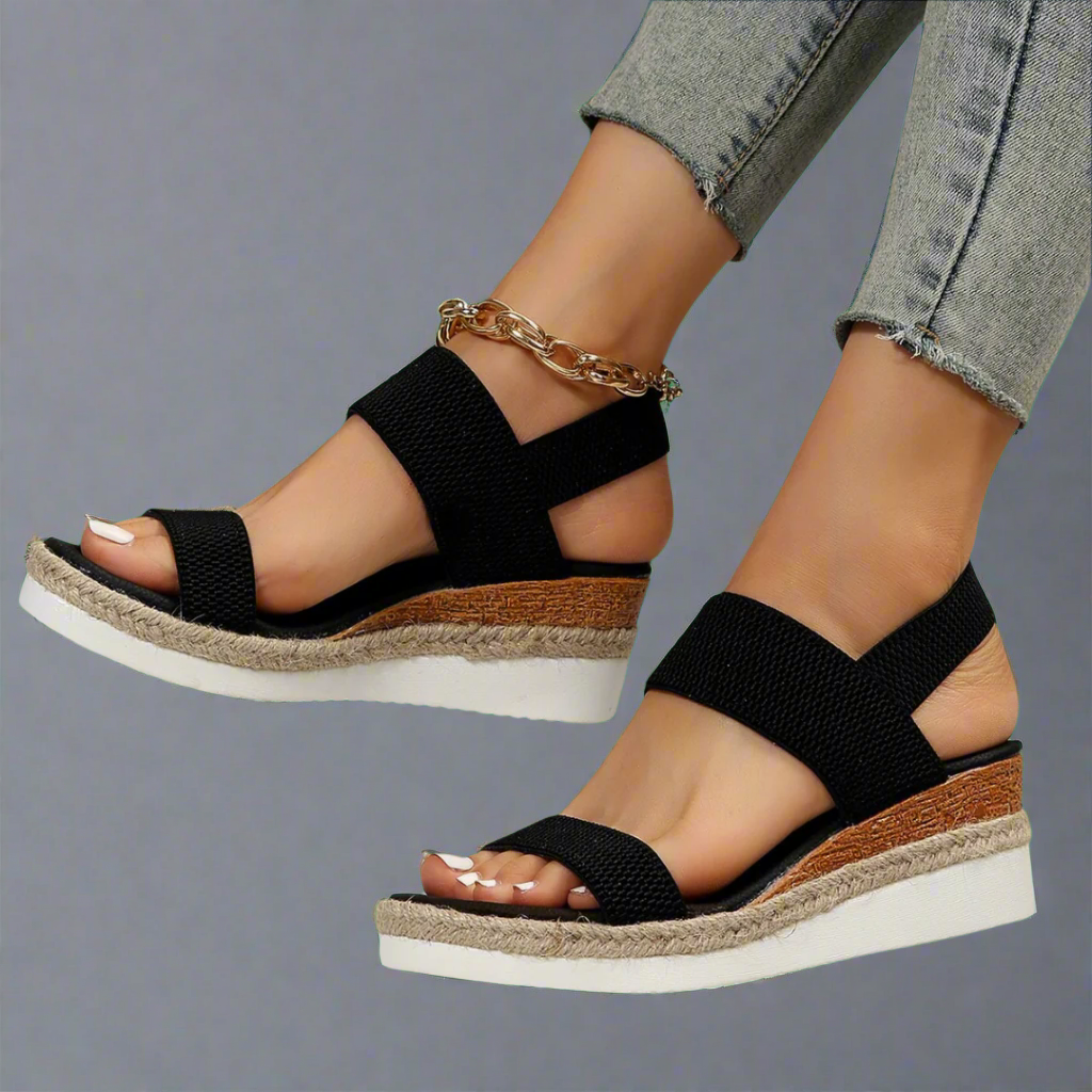 BLACK PLATFORM SANDALS
