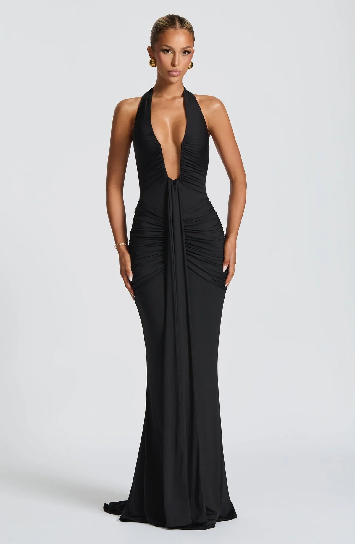 Aura – The Sculpted Goddess Gown