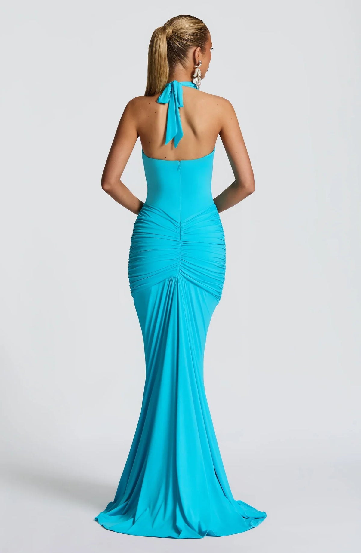 Aura – The Sculpted Goddess Gown
