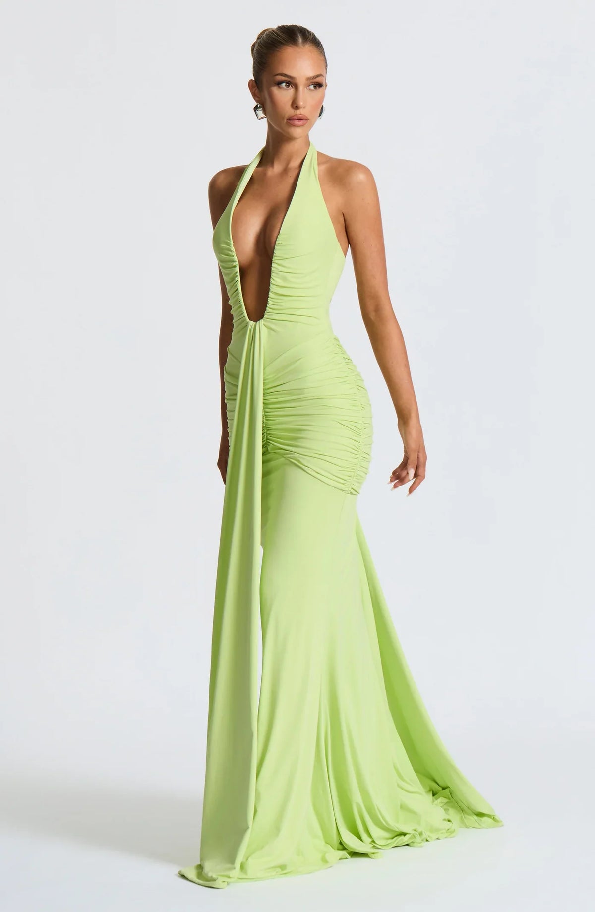Aura – The Sculpted Goddess Gown