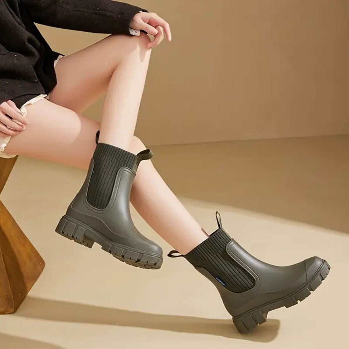 ARIANA – CHUNKY KNIT RAIN BOOT