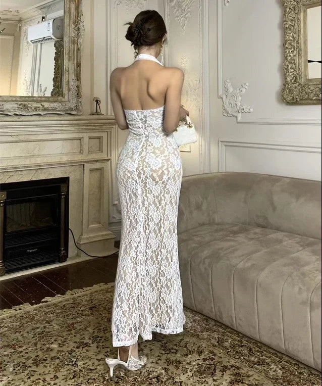 Lys – The Elegant Lace Dream