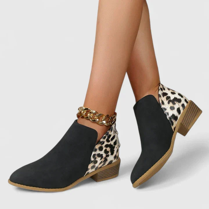 LISA – CHIC ANKLE BOOTIE WITH ACCENT