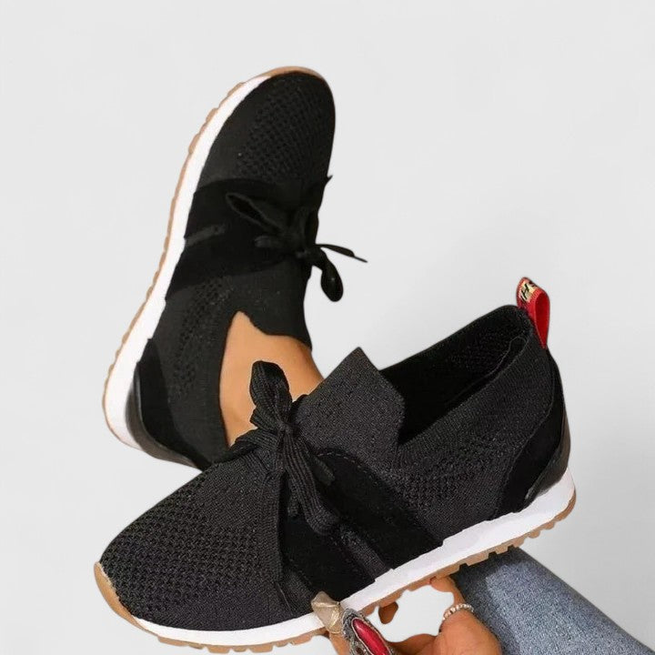 HAZEL – BREEZY LACE-UP SNEAKERS