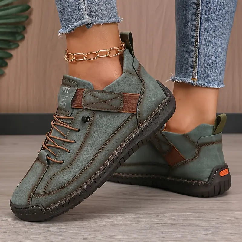 LEONA – BLACK CASUAL COMFORT WALKING SHOES
